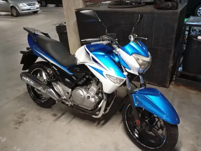 Suzuki Inazuma GW250 2015 ? Impecável, toda revisada