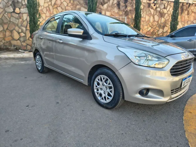 Ford KA+ Sedan 1.5 SEL 16V Flex 4P 2015