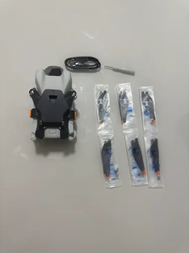 DJI MINI 3 Fly more combo + Controle c\ Tela