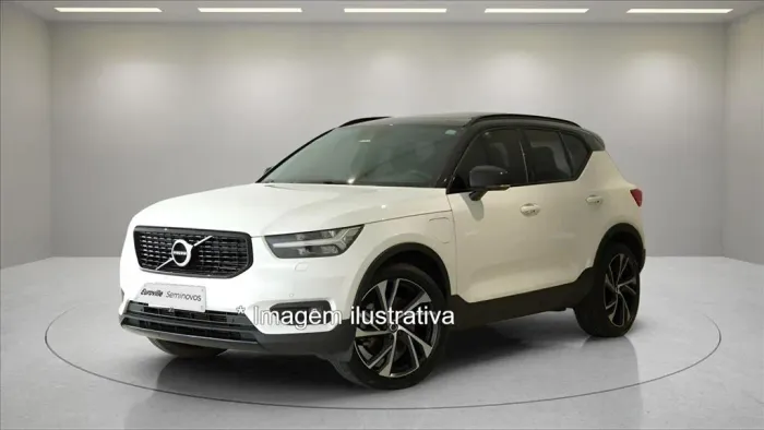 Volvo XC40 T-5 Momentum 2.0 252cv AWD 2020