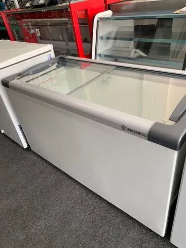 Freezer de sorvetes de 505lt da Metalfrio ( NOVO ) 