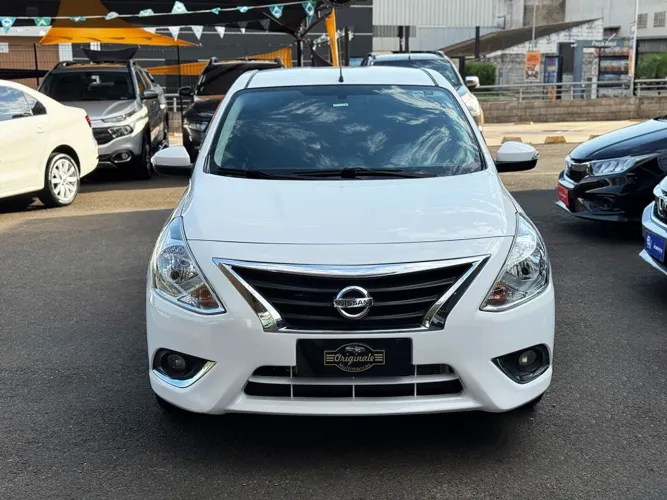 Nissan Versa SL 1.6 16V Flexstart 4P Aut. 2020