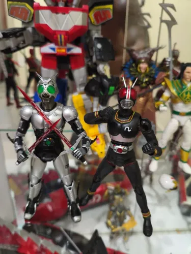 Kamen Rider Black + Shadow Mon 3.0 Sh figuarts