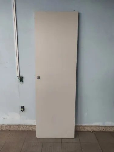 Porta Pivotante em Excelente Estado!
