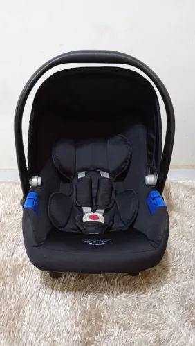 Bebê conforto burigotto preto