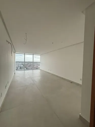 alugo Sala comercial no ed parque Office - Excelente localização - 30m2 - andar alto