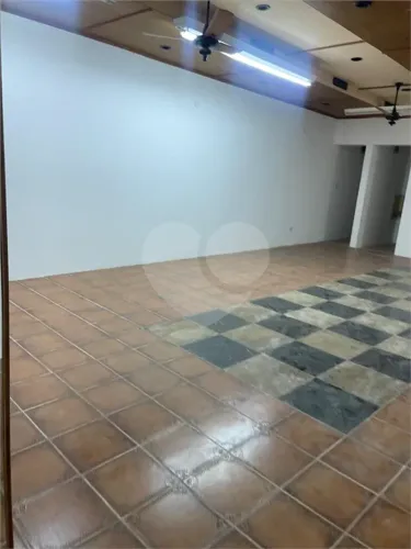 Salão Comercial para locação em Centro - SP