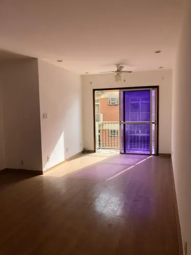 Ótimo apartamento para aluguel com 88 metros quadrados com 2 quartos em Centro - Nilópolis