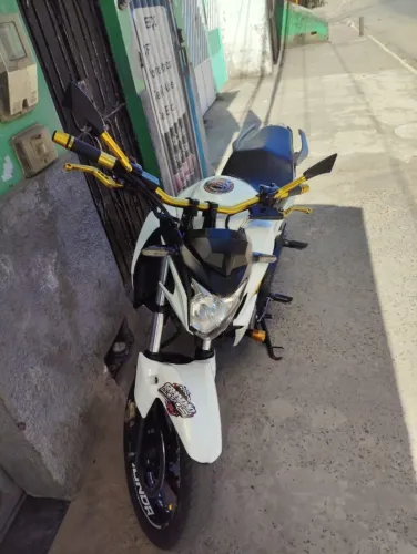 CB Twistar 250f