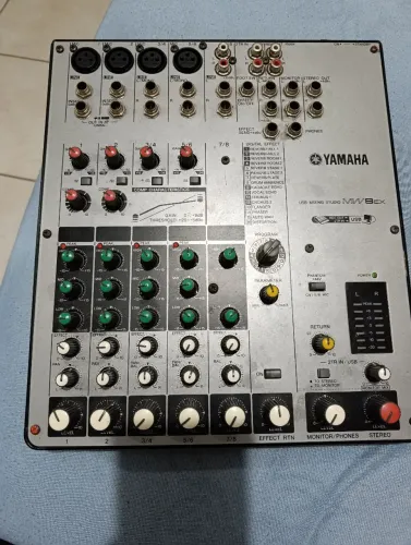 Mesa Yamaha USB mixing Studio MW8CX 