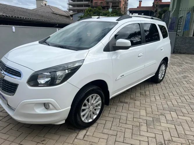 Chevrolet Spin LT 1.8 8V Econo.flex 5P Aut. 2016