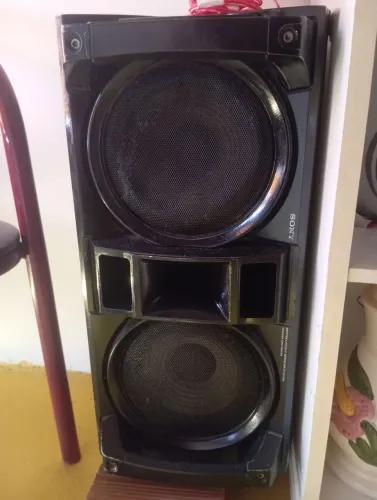 Vendo caixa de som  250 pra vender 