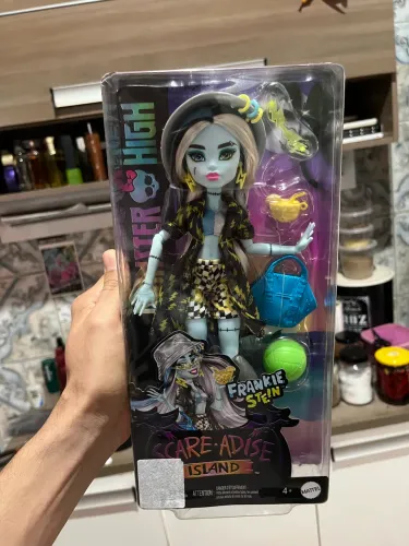 Boneca Frankie Stein Monster High Scare-Adise Island