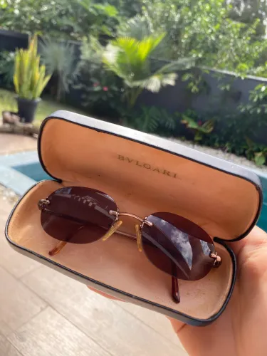 Óculos de Sol BVLGARI Vintage - Premium & Sofisticado