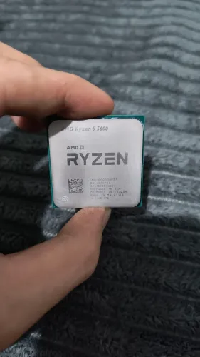 Processador AMD Ryzen 5 5600 3.5 GHz 6 Core (sem cooler)