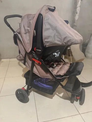 Carrinho Voyage +bebê conforto