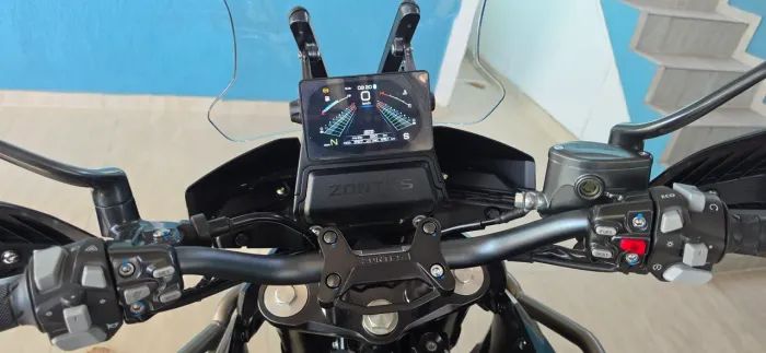 Zontes tx350, moto com 5.100 km, 6 meses de uso. Tel *
