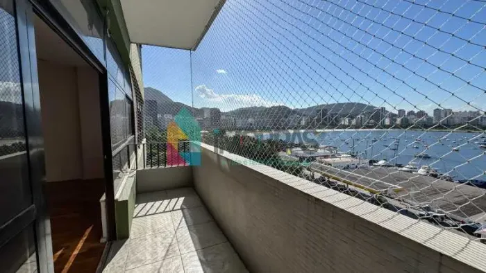 Apartamento : / Residencial / Botafogo