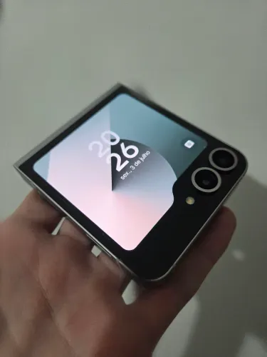 Galaxy Z Flip6 256GB em Garantia