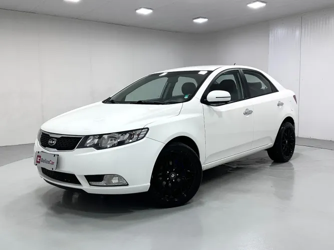 Kia Motors Cerato 1.6 16V Flex Aut. 2013