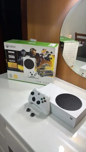 XBOX SERIES S SEMINOVO + ACESSÓRIO