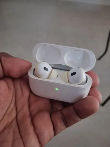AirPods
