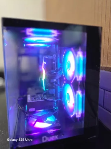PC Gamer com RGB Roda jogos de PS5
