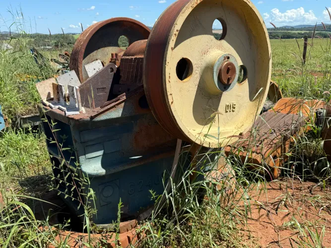 Britador 62x40 faço