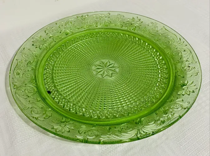 Prato de Bolo Vidro Verde Tiara Indiana Glass Sandwich 31cm
