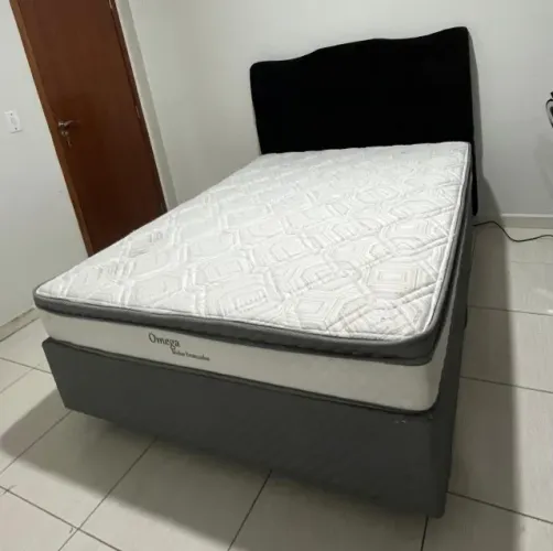 Cama Box Casal Omega Pillow Top Molas Ensacadas Herval + cabeceira (muito nova)