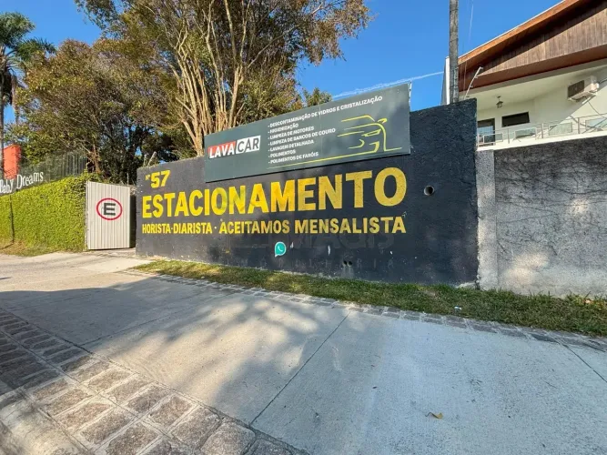 Terreno ZR2.1 com 644m no Mercês | Ideal para 4 Sobrados