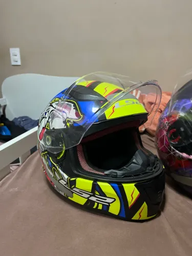 Capacete ls2