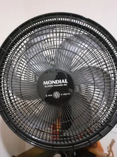 Ventilador de Mesa Mondial Super Power 40cm 6 Pás VSP-40-B 127V Preto