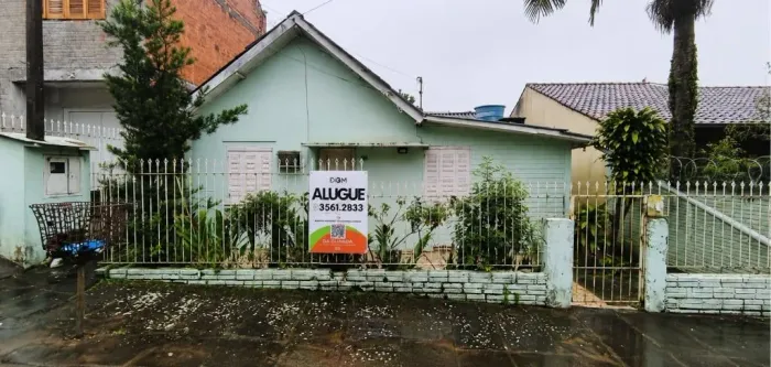 Casa com 2 dormitórios para alugar, 73 m² por R$ 1.579,00/mês - Vila Nova - Novo Hamburgo/