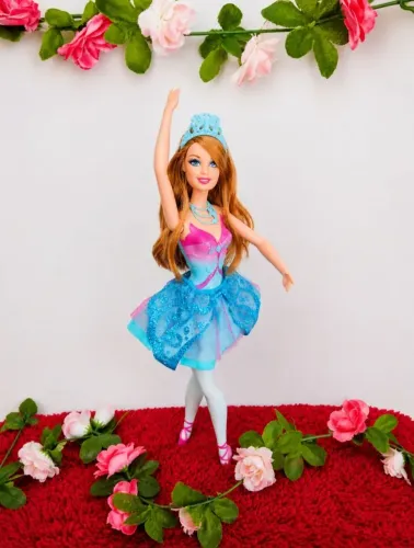 Boneca Barbie Giselle Barbie e as Sapatilhas Mágicas /Colecionável