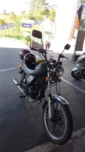 Intruder 125