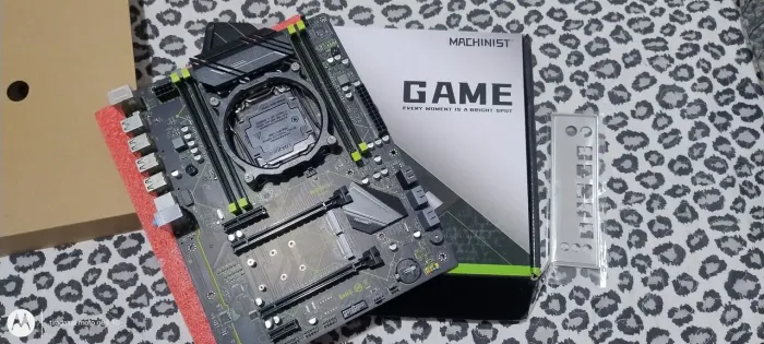 Placa mãe machinist mr9a com defeito