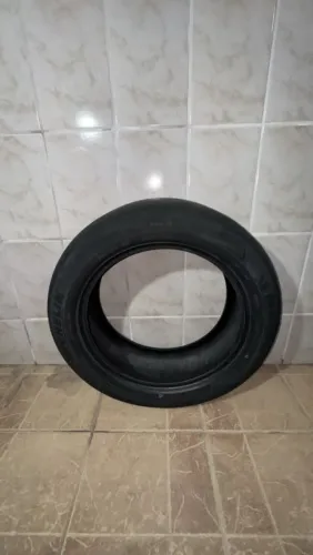 04 Pneus Aro 18 michelin 225 55r18