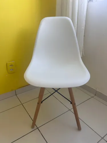 Cadeira branca