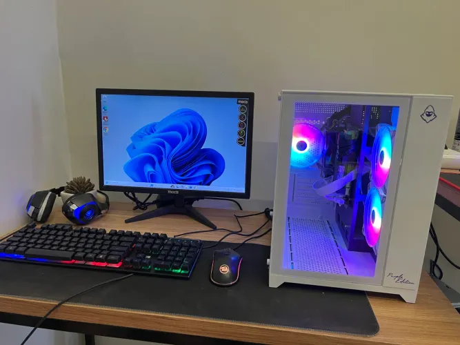 PC branco i5 com 8gb e ssd (ler descrição)