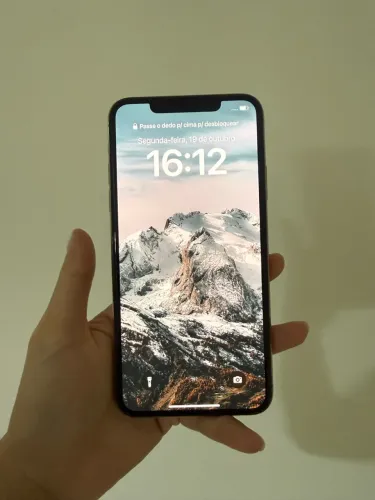iPhone 11 Pro Max 256 gigas dourado
