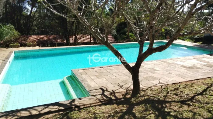 SÍTIO À VENDA ENTRE PIRACAIA E ATIBAIA COM 4 ALQUEIRES E NASCENTE COM ALTO POTENCIAL PRODU