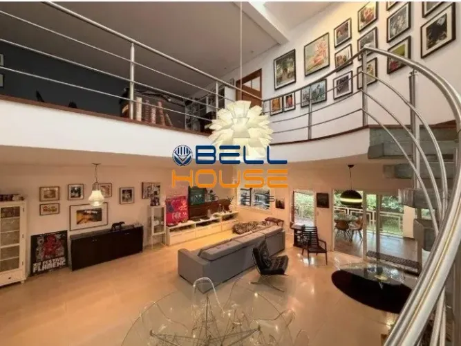Sobrado à Venda 450m², 4 quartos e 6 vagas - Vila Assunção, Santo André, SP