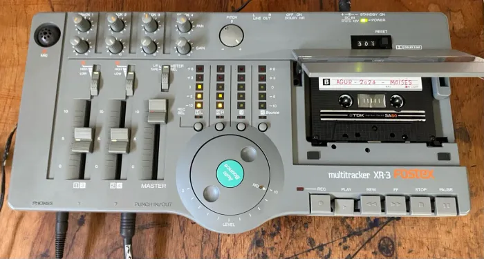 Porta studio Fostex, gravador de fita cassete
