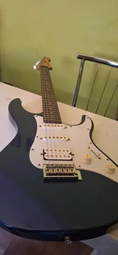 Guitarra Yamaha pacífica