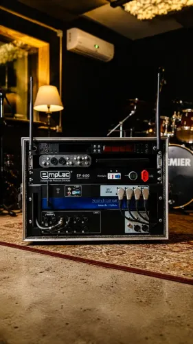 Rack Completo para Banda / Estúdio | Soundcraft Ui16 + Sistema n-Ear Phenyx Pro + HardCase