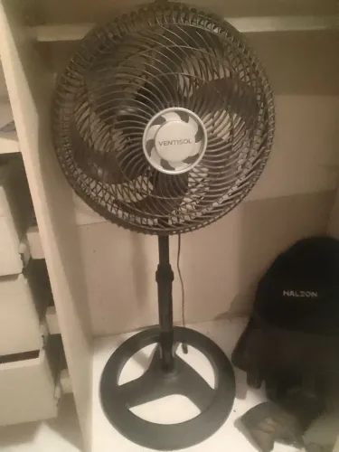 Ventilador ventisol, precisa trocar a tomada.
