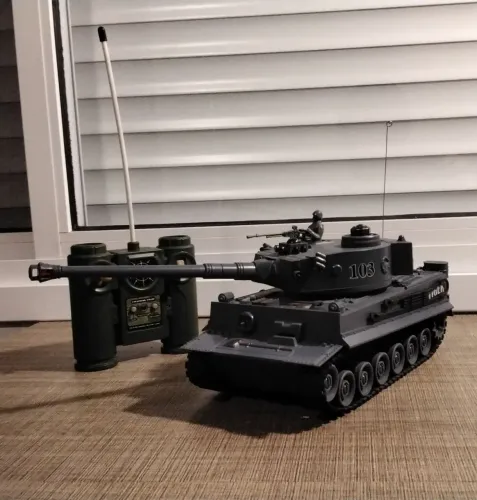 Tanque Interativo Controle Remoto Tiger 103