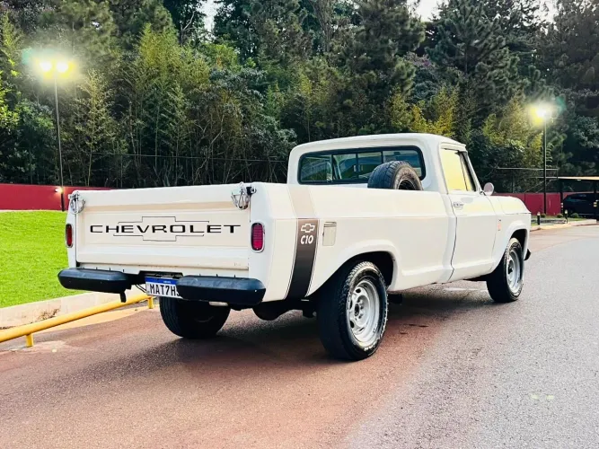 Chevrolet C-10 2.5/4.1 1975
