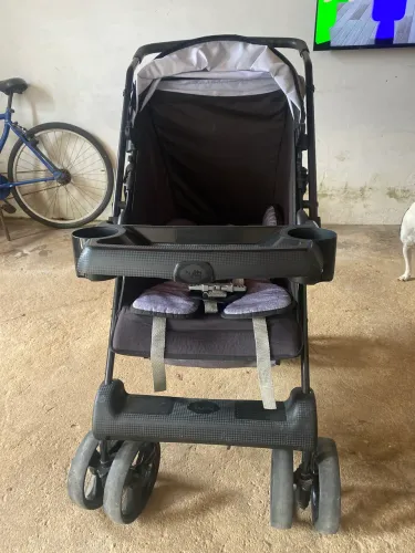 Vende-se carrinho tutti baby
